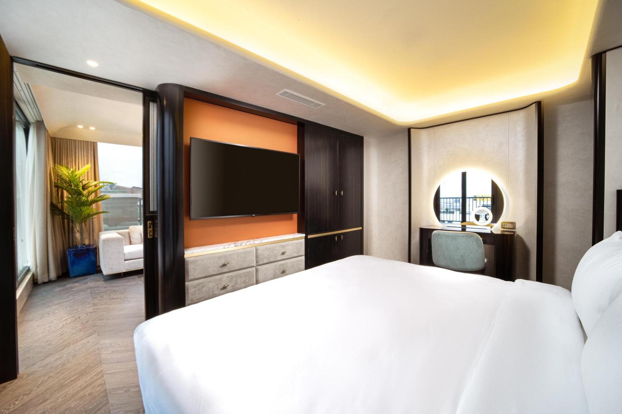 Bentley Hotel Bosphorus - Special Class Isztambul Kültér fotó A bedroom at the hotel