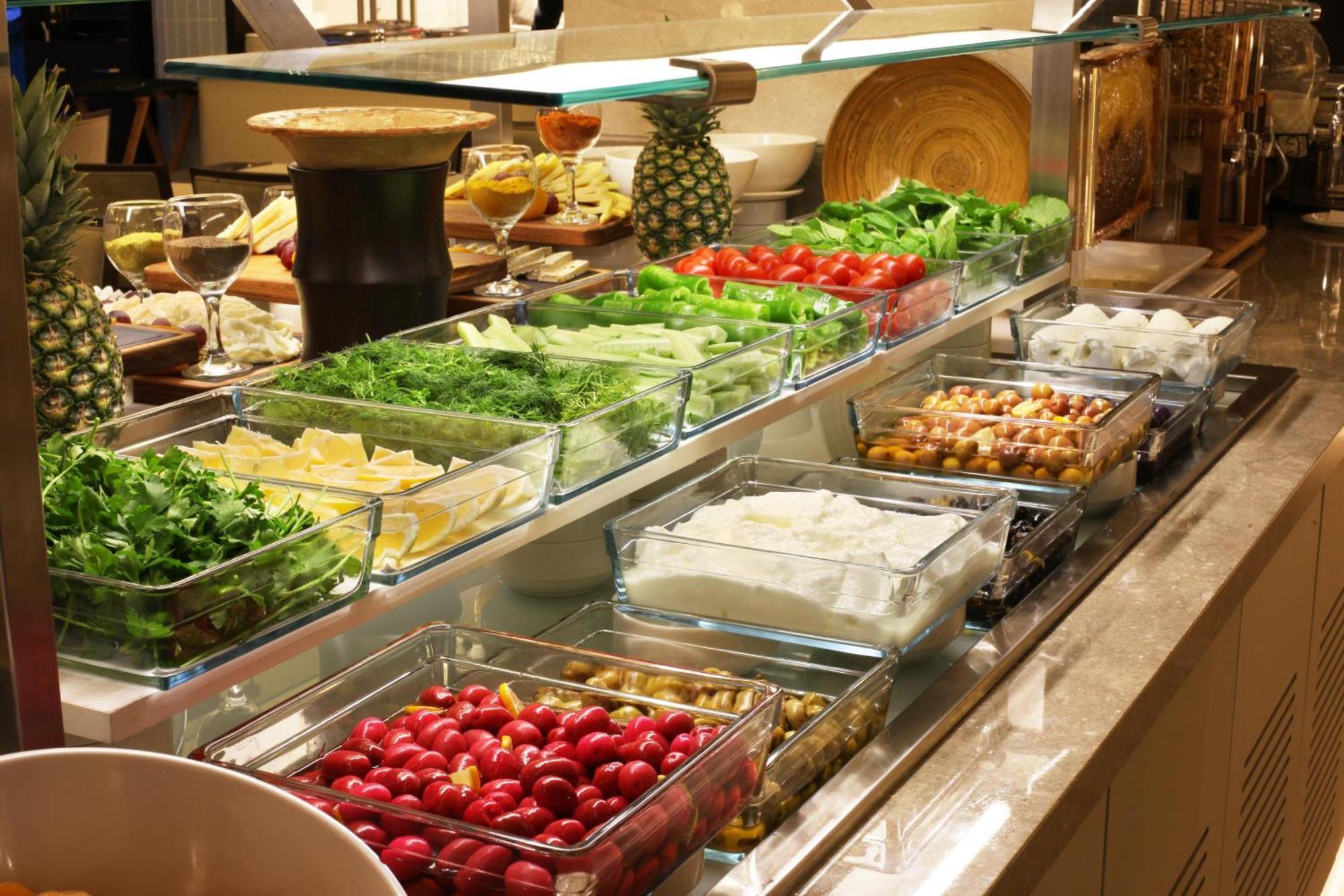 Bentley Hotel Bosphorus - Special Class Isztambul Kültér fotó A salad bar