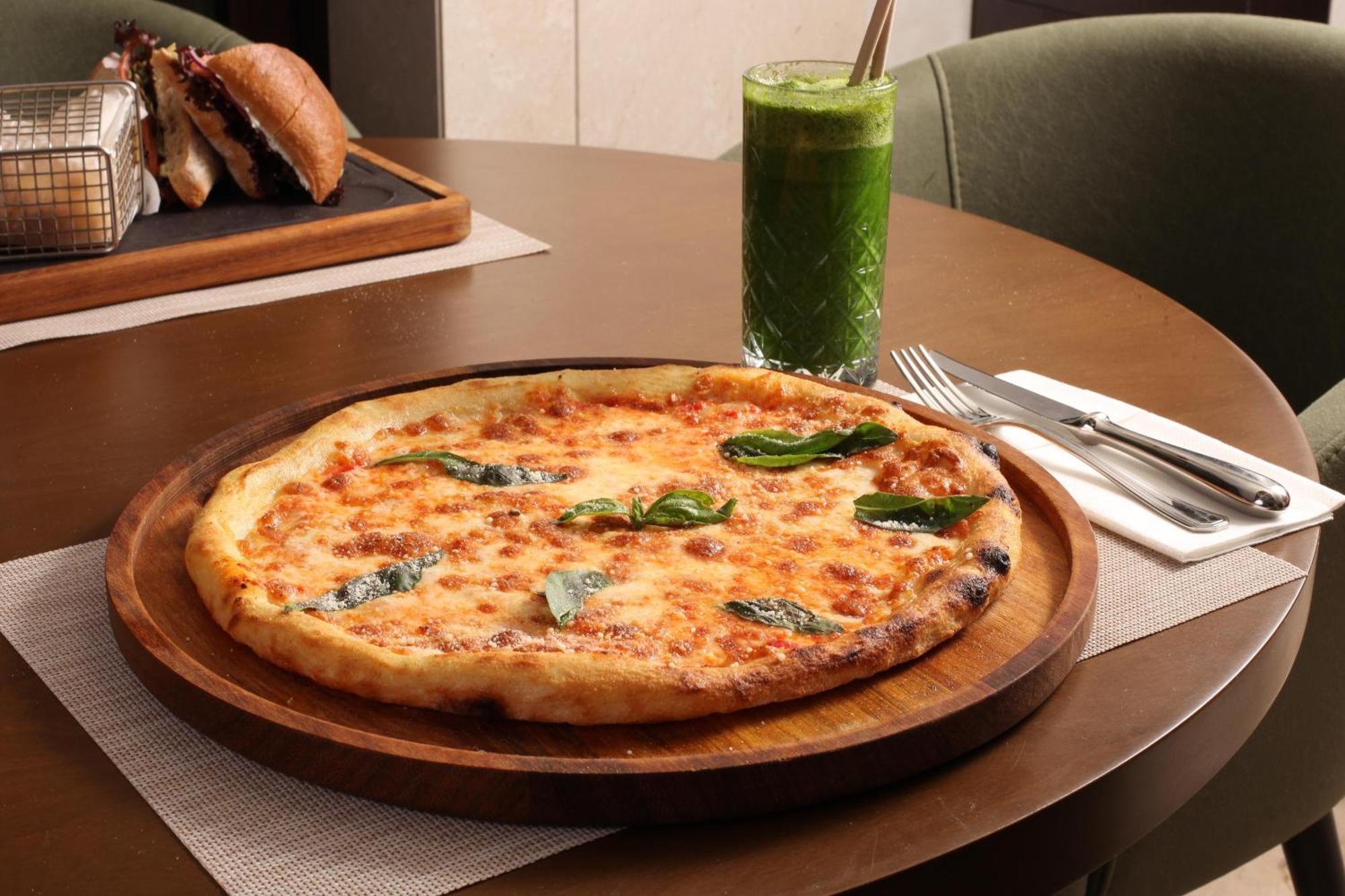 Bentley Hotel Bosphorus - Special Class Isztambul Kültér fotó Pizza